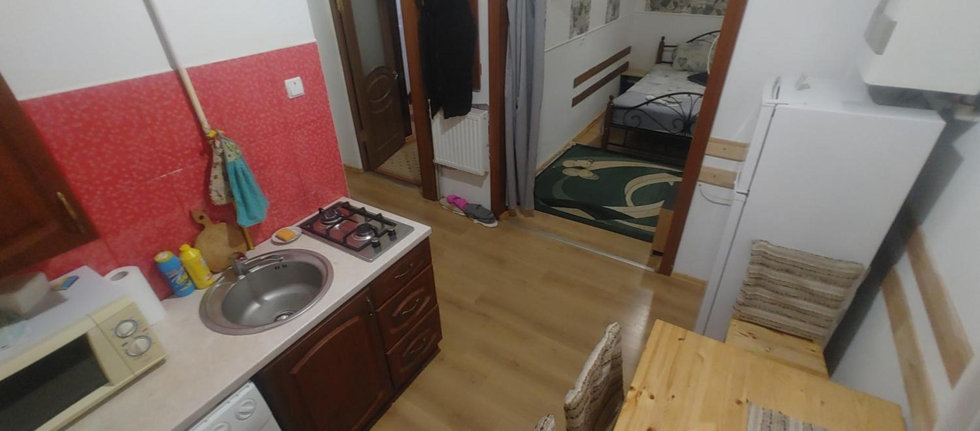 Apartment Near Rynok Square リヴィウ エクステリア 写真