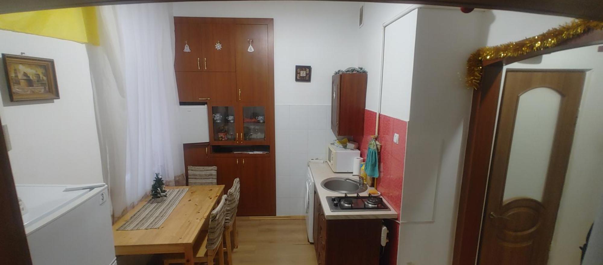 Apartment Near Rynok Square リヴィウ エクステリア 写真
